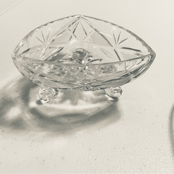 Vtg Cut Glass Trinket Dish Triangular Footed Crystal Bowl Starburst Pattern - Picture 4 of 8
